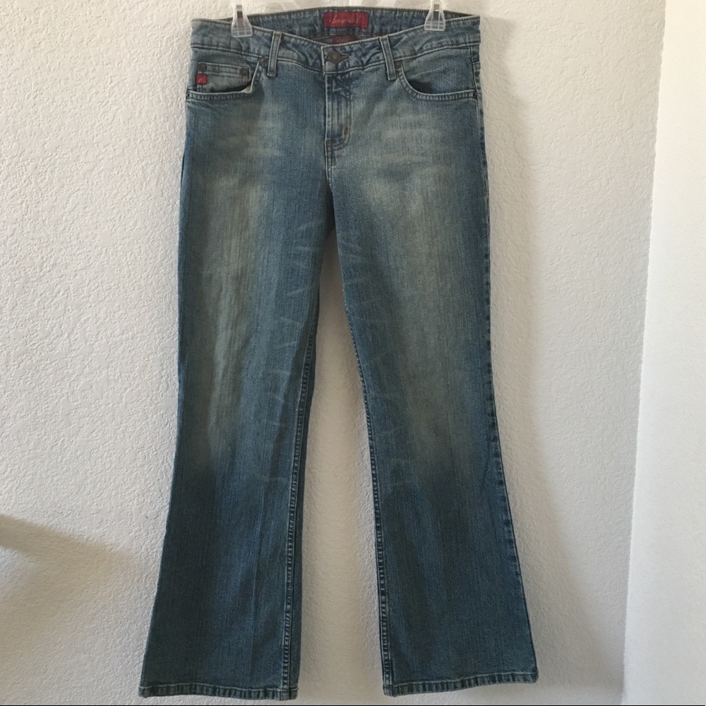 Aeropostale medium wash jeans women’s 9/10 Short